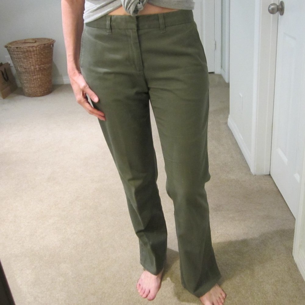 GAP Women’s Olive Green Khaki Pants